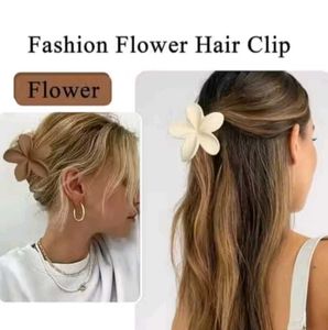 Flower Hair Claw Clips (Pack of 4)