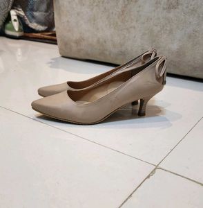 Classy Nude  Heel Pumps
