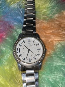 Silver Classic Analog Women Watch