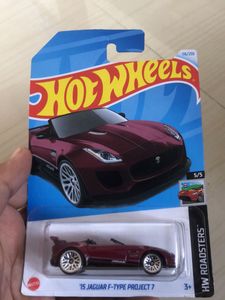 Hot Wheels '15 Jaguar F-Type