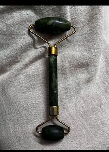 Face Jade Roller