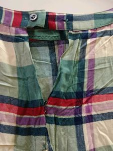 Checked 3/4 Sleeve Top