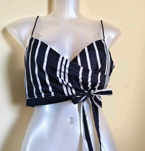 🎁Buy 2 Get 1 Free🎁Striped Tie-Front Crop Top