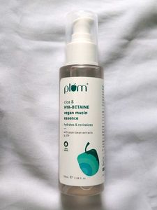Plum Cica And Hya- betaine Vegan mucin Essence