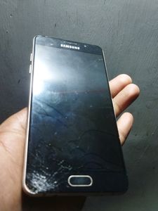 Samsung Galaxy A7 (2016)