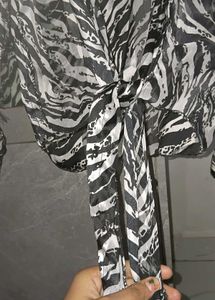 Chic Zebra Print Tie-Front Top