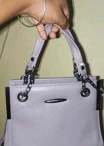 Bahut Sundar Bag Hai