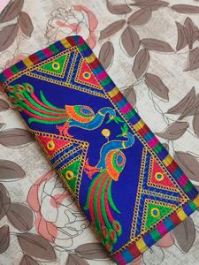 💯💯❤️❤️💜🔵Embroidered Clutch👌👌