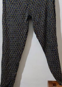 FREE     Kurta Dupatta Set