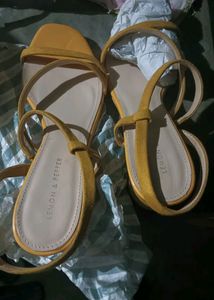 New With Tag| Inc.5 Lemon &amp; Pepper Heel