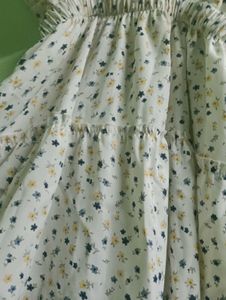 Floral Tie-Strap Ruffle Tank