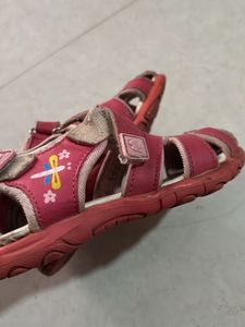 Max Sandals