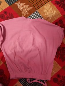 Queen Graphic Tee - Cute &amp; Comfy