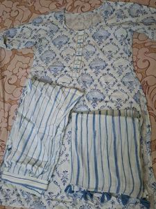 Blue & White Printed Kurta Set