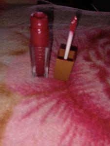 BABE shiny glittery lip gloss