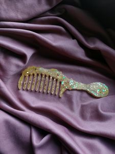 Resin Comb