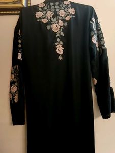 Beautiful Floral Embroidered Aline Abaya✨