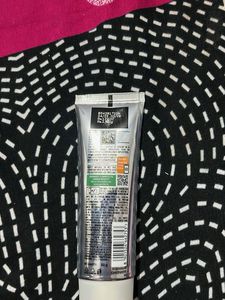 Garnier Bright Complete Serum Cleanser