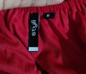 Stylii Red Top🍒