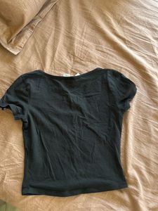 H&amp;M Black Fitted Crop Top