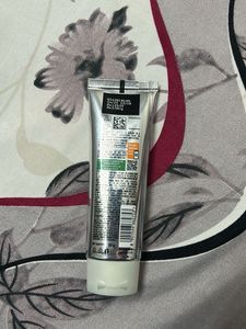 Garnier Bright Complete Serum Cleanser