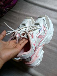 Women White Sneaks