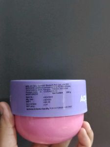 Aqualogica Illuminate + Hydra Gel Moisturizer