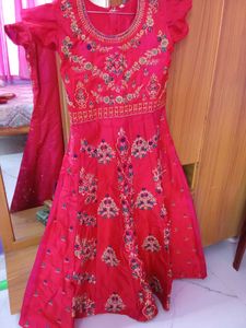 Elegant Pink Ethnic Gown
