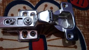 Hydraulic Hinges