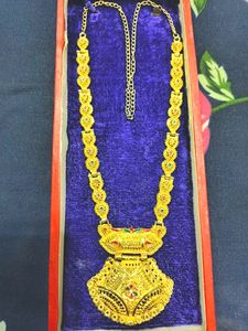 Necklaces &amp; Chains.