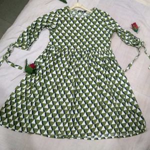 Trendy Beautiful frock Pattern Kurti