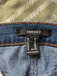 Perfect Fitting Straight Jeans
