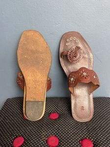 100% ORIGINAL  handmade Kholapuri Sandles Women