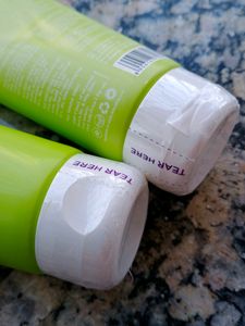 Dot &amp; Key CICA Face Wash for Acne Prone Skin, 2% Salicylic Acid Face Wash with Green Tea