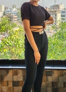 TIE-UP crop top