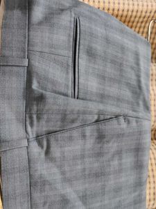 Men's Blue Checked Formal Trousers