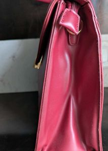 Red/Maroon Leather Handbag With Sling Belt 👜😍❤️
