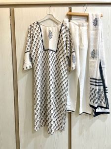 Elegant Printed Kurta Set