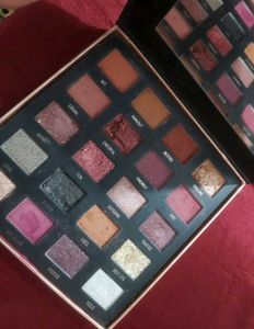 Swiss Beauty Eyeshadow Palette