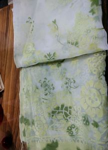 Fabric Green And White Print