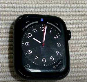 Apple Watch Series 9 - 45mm