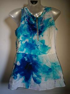 🎁Buy 1, Get 1 Free🎁Abstract Print Top Size small