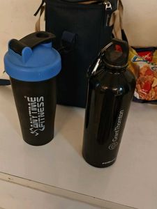 Grand Torton Water Bottle With Shaker