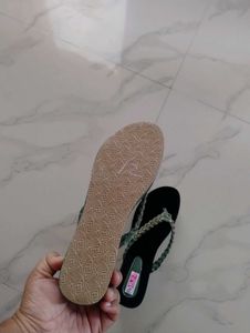 Stylish Women&#39;s Sandals