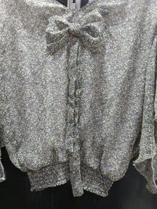 Printed Sleeve Crop Top With Bow On The Back