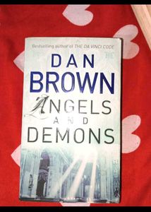 Dan Brown - Angels &amp; Demons, Da Vinci Code