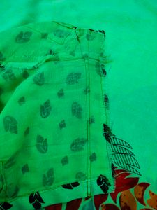 Floral Print Green Saree With Blouse