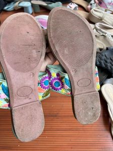 Women Flat Footwear