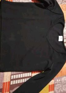 Classic Black Crop