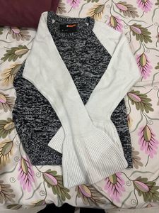 Sweatshirt (top)